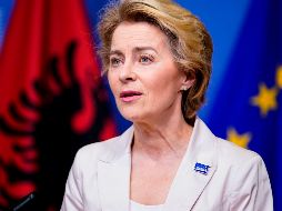 La Comisión Europea, Ursula von der Leyen, ofrece una conferencia de prensa tras el evento de recaudación. AFP/K. Tribouillard