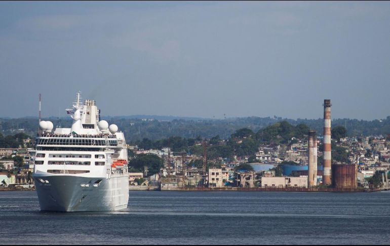 El pasado 23 de diciembre, autoridades en Puerto Vallarta negaron el desembarque de un crucero que tenía tripulantes con COVID. EFE / ARCHIVO