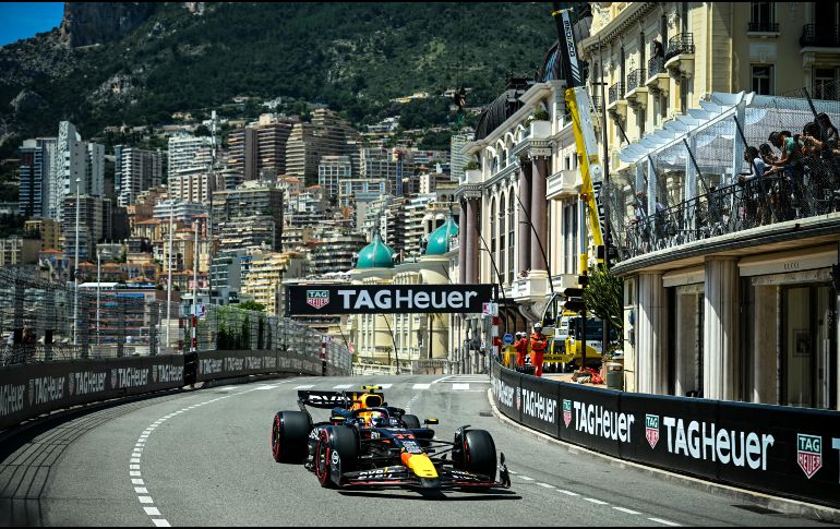 Tras el accidente que sufrió en Mónaco y que lo dejó fuera de la competencia, el tapatío Checo Pérez se mantuvo en 107 puntos. AFP / N. Tucat