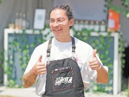El emprendedor Alberto Gómez Godínez ha posicionado con éxito en el mercado su ginebra artesanal. CORTESÍA