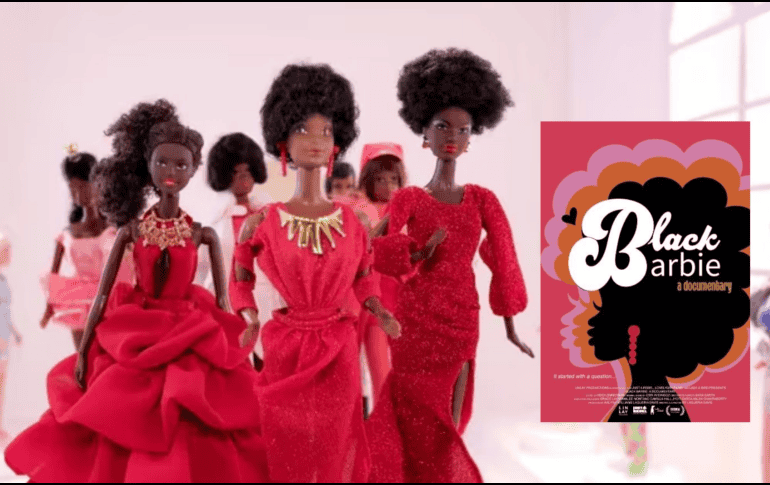 “Si a lo largo de tu vida nunca has visto algo hecho a tu imagen y semejanza, hay un daño hecho”, argumenta Shonda Rhimes, productora ejecutiva del documental Black Barbie. BlackBarbie/NETFLIX