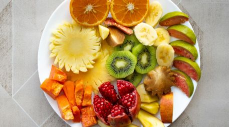 Las frutas con un bajo contenido de azúcar ayudan a mantener niveles estables de glucosa en sangre. UNSPLASH / VD PHOTOGRAPHY