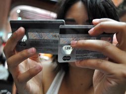 La Condusef detalló que con el nuevo formato universal, los usuarios de tarjeta de crédito podrán consultar esto. SUN / ARCHIVO