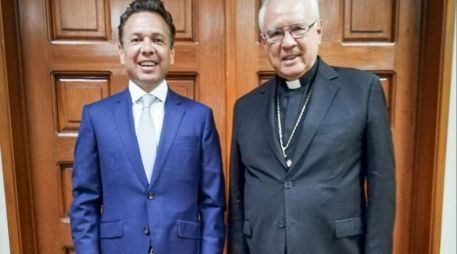 Pablo Lemus compartió a través de sus redes sociales que se reunió con el arzobispo de Guadalajara, el cardenal Francisco Robles Ortega. ESPECIAL/ X/ @PabloLemusN.