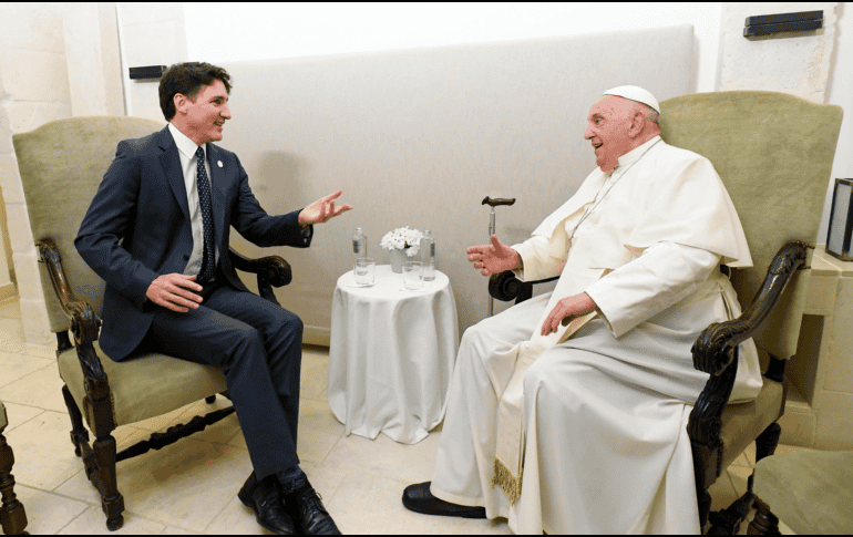 Justin Trudeau, primer ministro de Canadá durante su encuentro con el Papa Francisco. EFE/EPA/ANSA