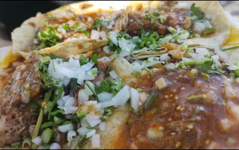 Prueba unos tacos que te recordarán porque son una de las especialidades mexicanas en Birriería Apatzingán. ESPECIAL