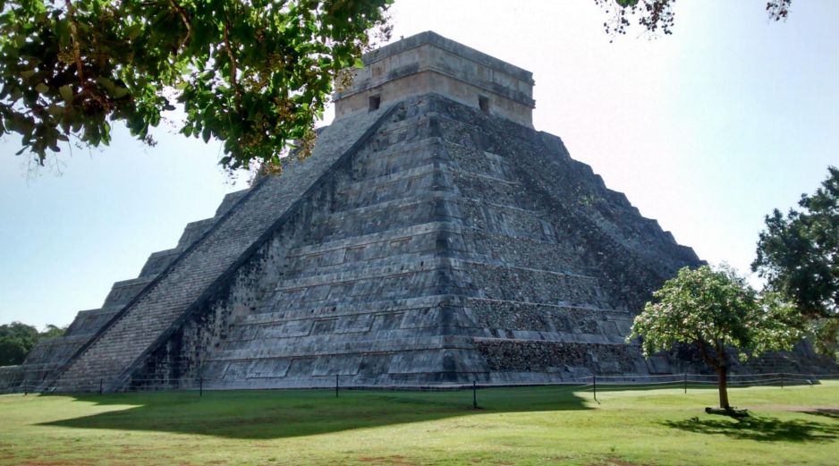 La pirámide del Castillo se verá 50 por ciento brillante, y el resto, sin luz por el solsticio de verano.  NOTIMEX/ARCHIVO.