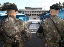 Según el Estado Mayor Conjunto (JCS) de Corea del Sur, citado por la agencia de noticias Yonhap, entre 20 y 30 soldados norcoreanos con herramientas cruzaron la Línea de Demarcación Militar (MDL) alrededor de las 8:30 hora local. EFE / ARCHIVO