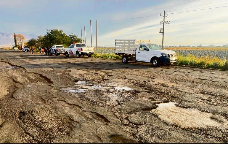 Carretera La Barca-Atotonilco. El 80% de las carreteras en Jalisco están en condiciones inadecuadas, lamenta la CMIC. Hay riesgo de accidentes en varias regiones. ESPECIAL
