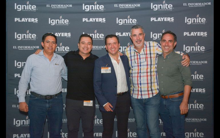 José Hernández, Julio Ledesma, Luis Aguirre, Jorge de la Torre y Carlos  González en el workshop de Ignite. GENTE BIEN JALISCO/ Marifer Rached
