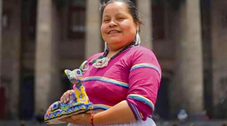 Angélica Cosío Candelario. La artesana dice que con su trabajo conserva las tradiciones de su pueblo. CORTESÍA