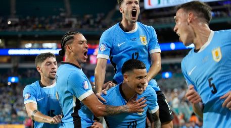 Uruguay se coloca como cabeza del Grupo C, por encima de Estados Unidos y Panamá se queda, de momento, con el tercer puesto seguido de Bolivia. AP/ R. Blackwell.