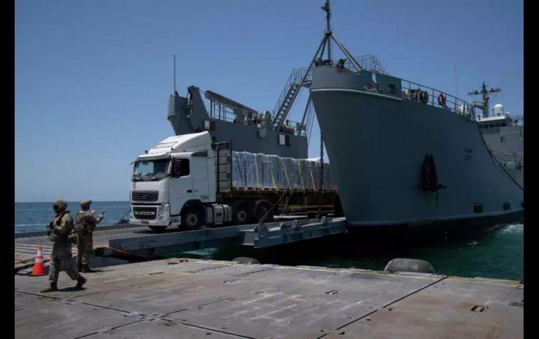 El muelle ha sido usado para transportar más de 8,6 millones de kilogramos de alimentos al interior de Gaza. AP