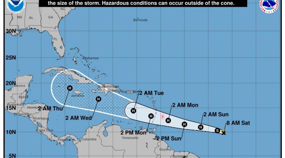 Beryl se encuentra al este-sureste de Barbados, en el Caribe, se espera que se mueva a través de las Islas de Barlovento el próximo domingo por la noche y el lunes. EFE/NHC.