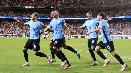 Uruguay espera rival en el grupo D entre Brasil y Colombia. EFE/ W. PURNELL.