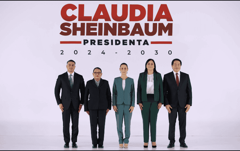 La virtual presidenta de México, Claudia Sheinbaum Pardo, presentó este jueves a otra parte de su gabinete. Rosa Icela Rodríguez, la nueva titular de Segob. SUN / D. Simón Sánchez